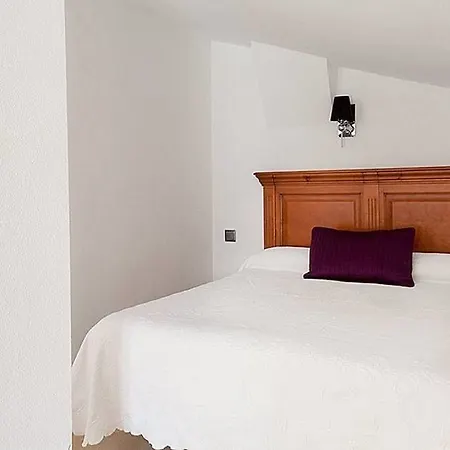 Abril 4* Nerja
