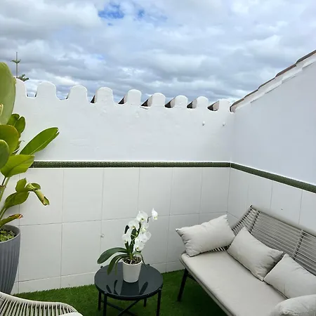 Guest house Abril 2*