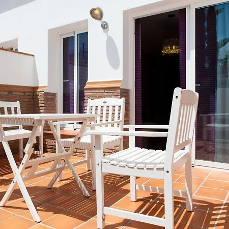 Abril Guest house 4*