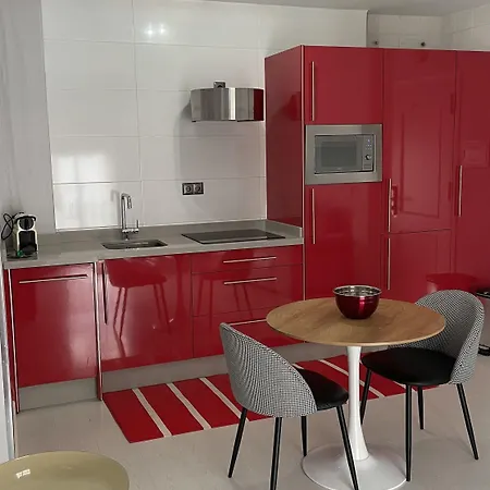 Guest house Abril 4*