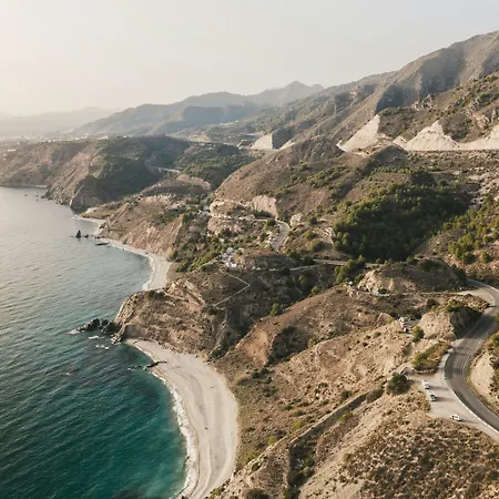 Guest house Abril 4*