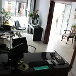 בית הארחה Abril 4*